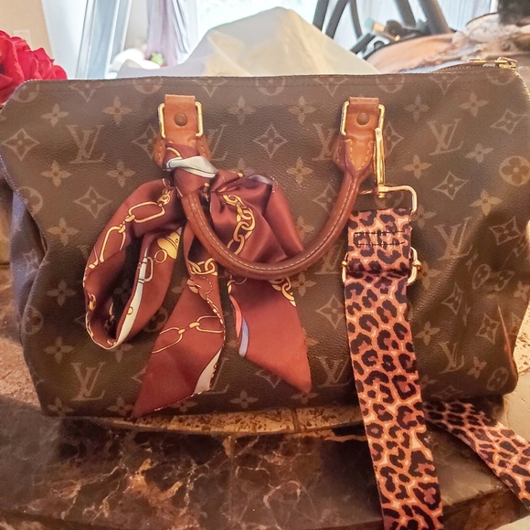 Louis Vuitton Monogram Speedy 35 with Twillys & crossbody strap 1997 - Picture 4 of 11